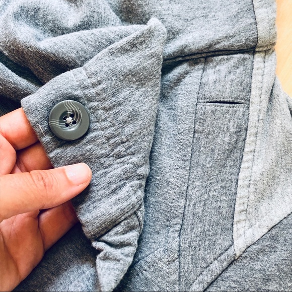 LULULEMON French Terry Wrap (wear 2 ways) - size 6 - Picture 5 of 8